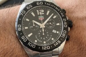 Qui et où sont fabriqués les montres TAG Heuer